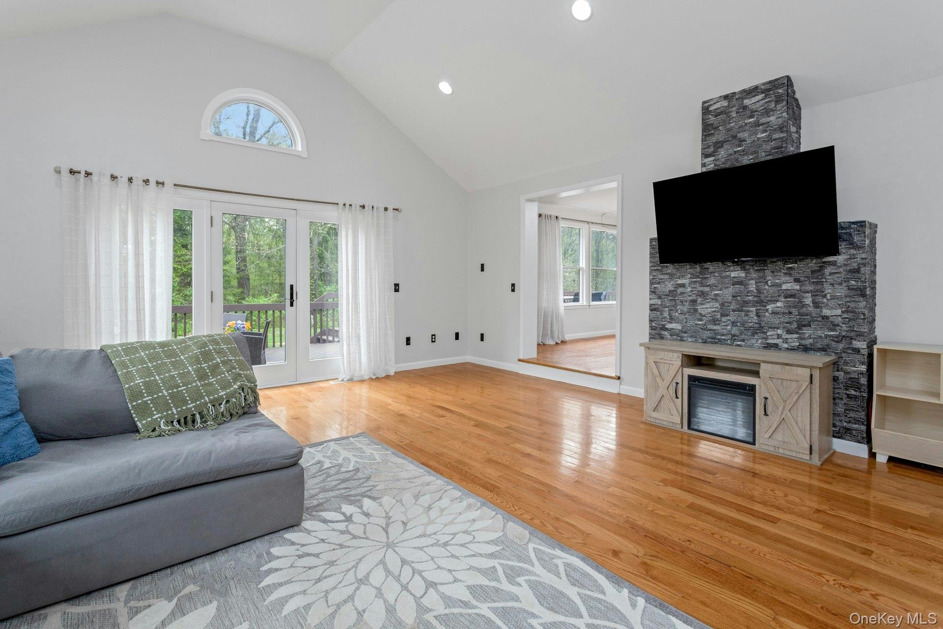 256 Hammond Hill Road Property Photo 4