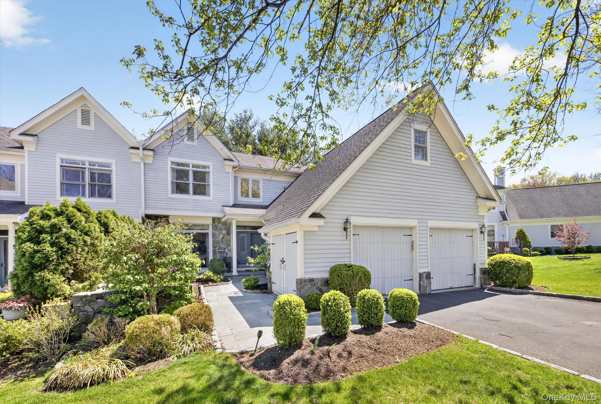 9 Easthaven Lane Property Photo 1