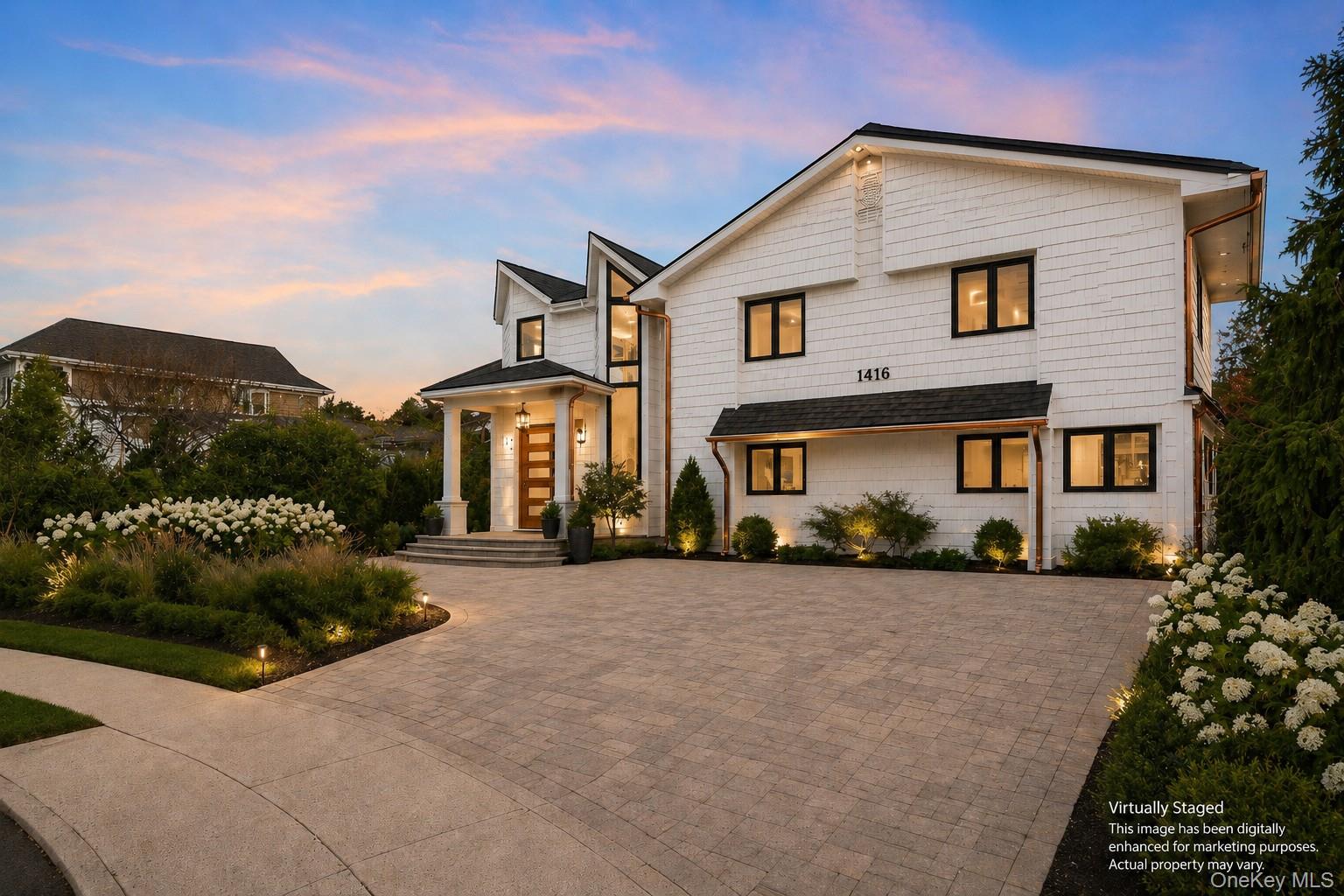 1416 Bay Property Photo 3