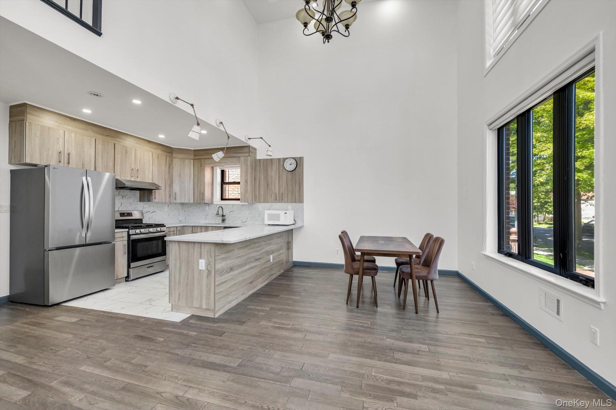4920 167th Street Property Photo 5