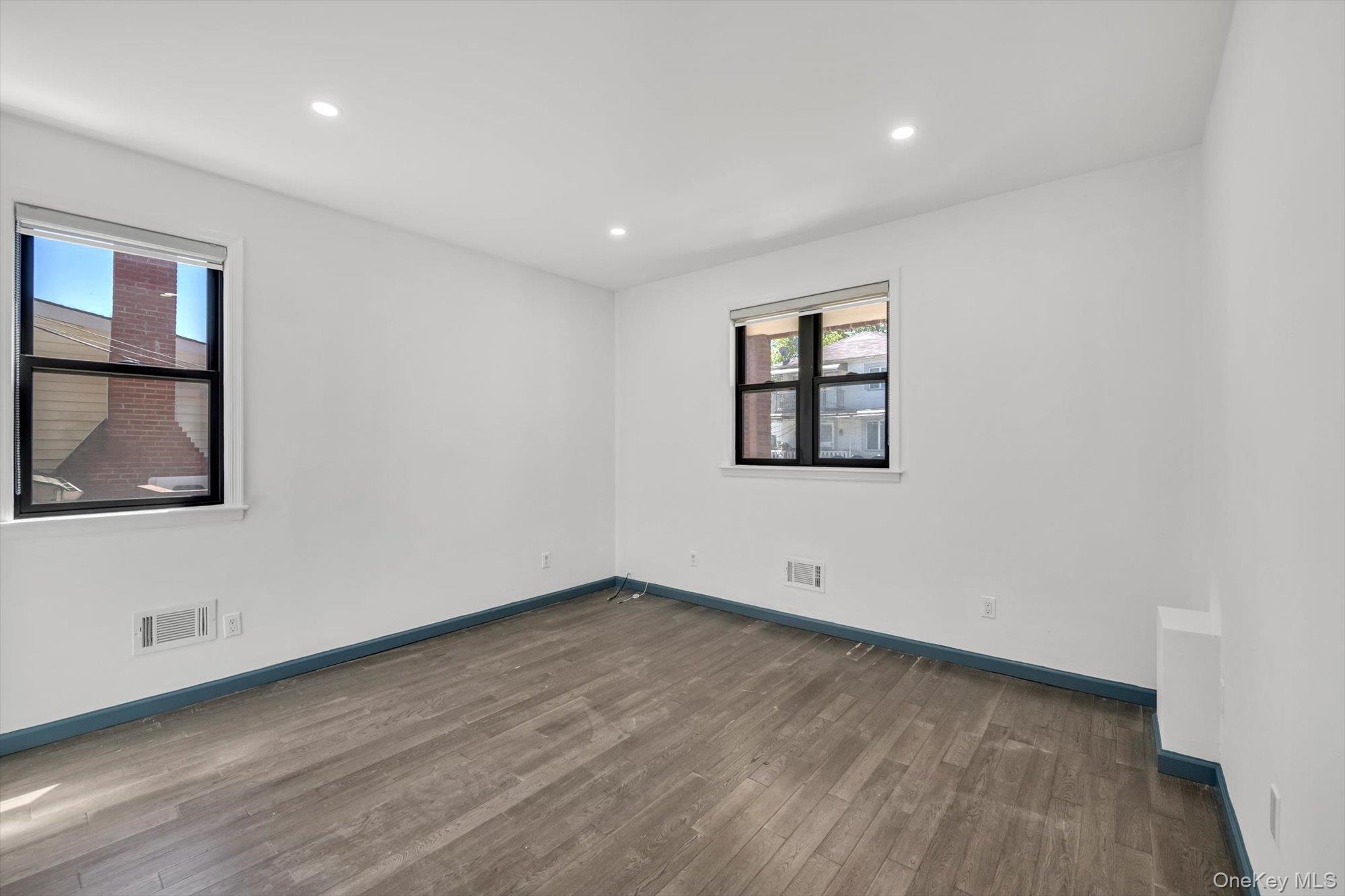 4920 167th Street Property Photo 8