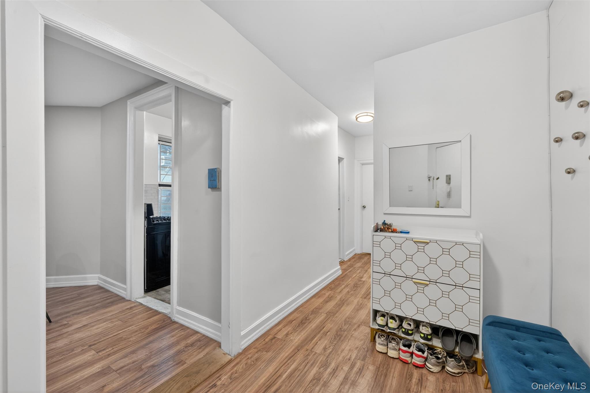 941 Jerome Avenue 5b Property Photo 9