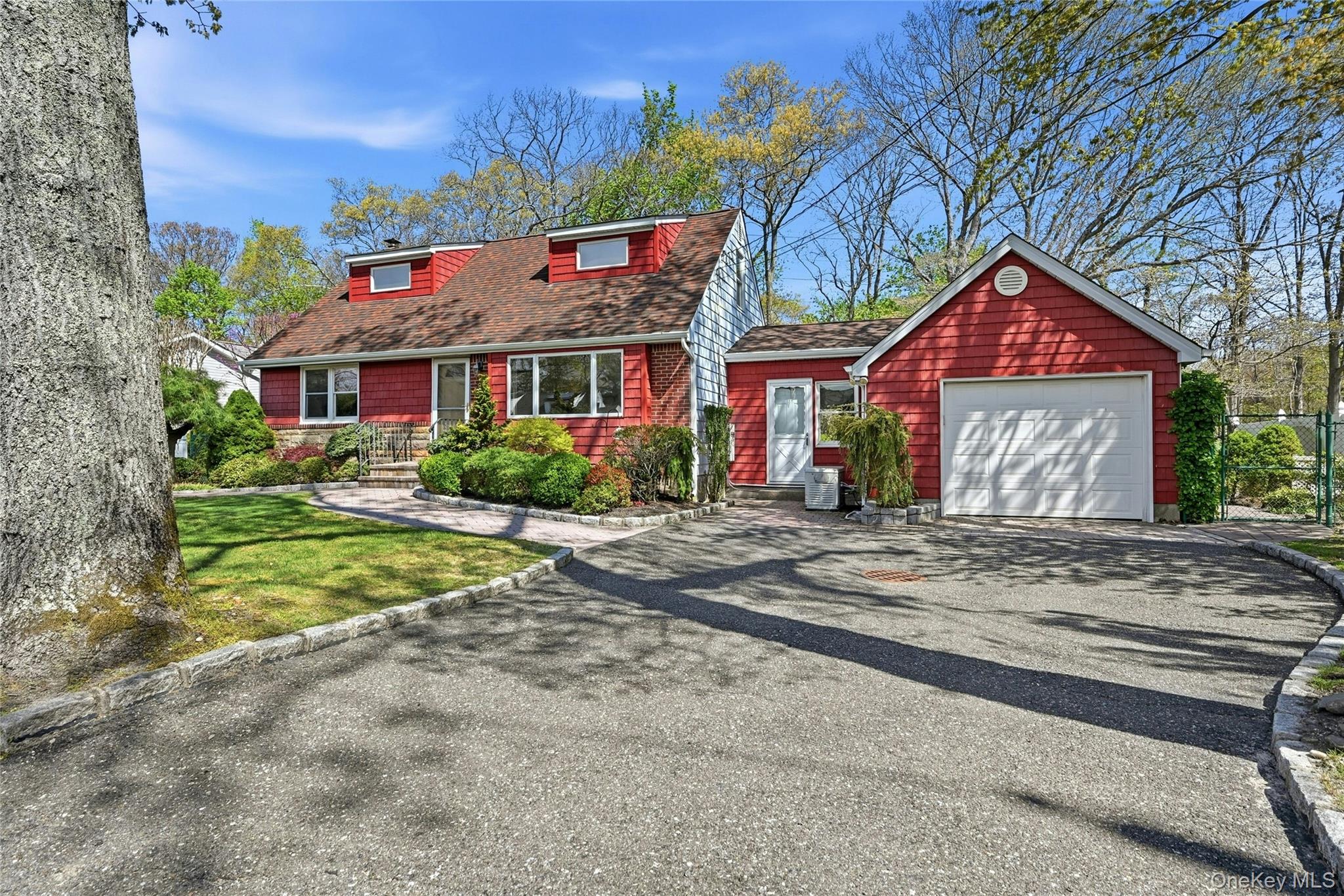 9 Robinson Street Property Photo 2