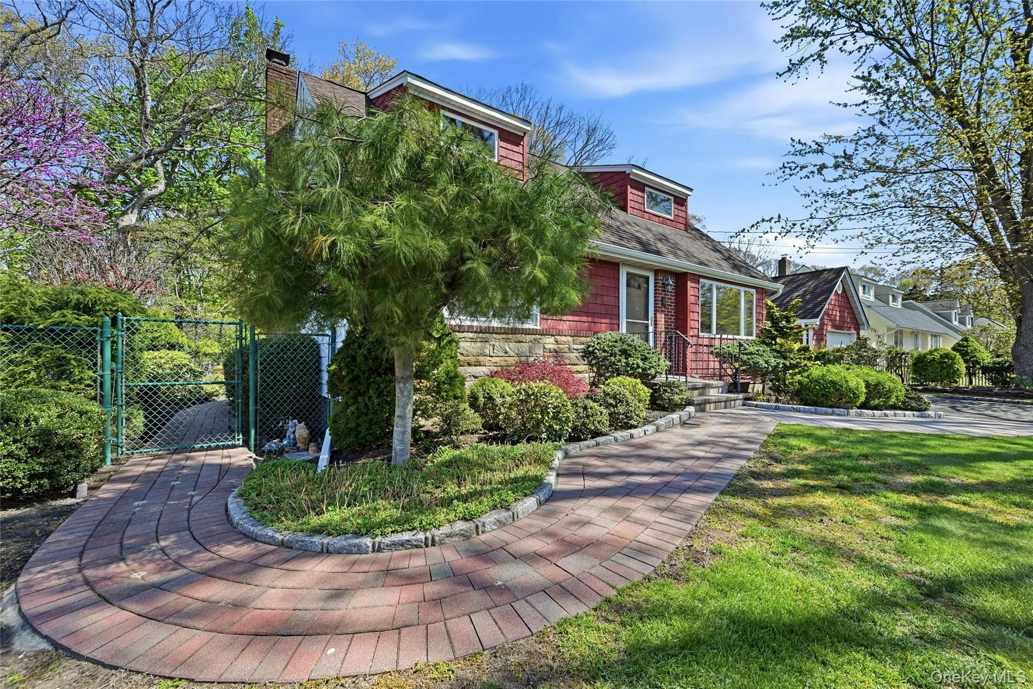 9 Robinson Street Property Photo 3
