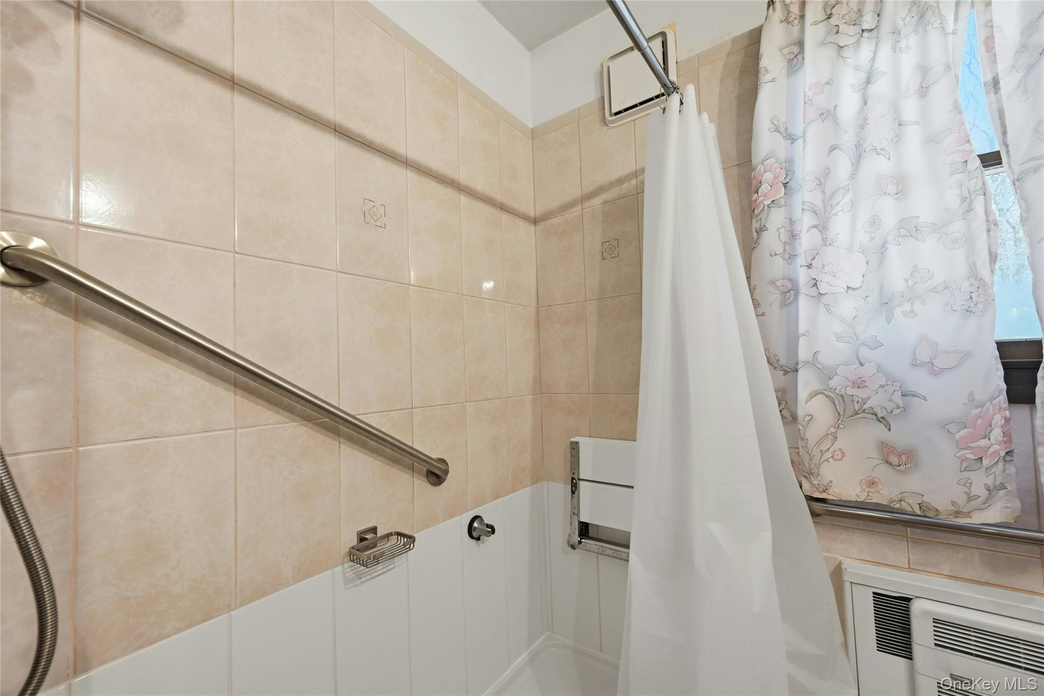 9 Robinson Street Property Photo 16