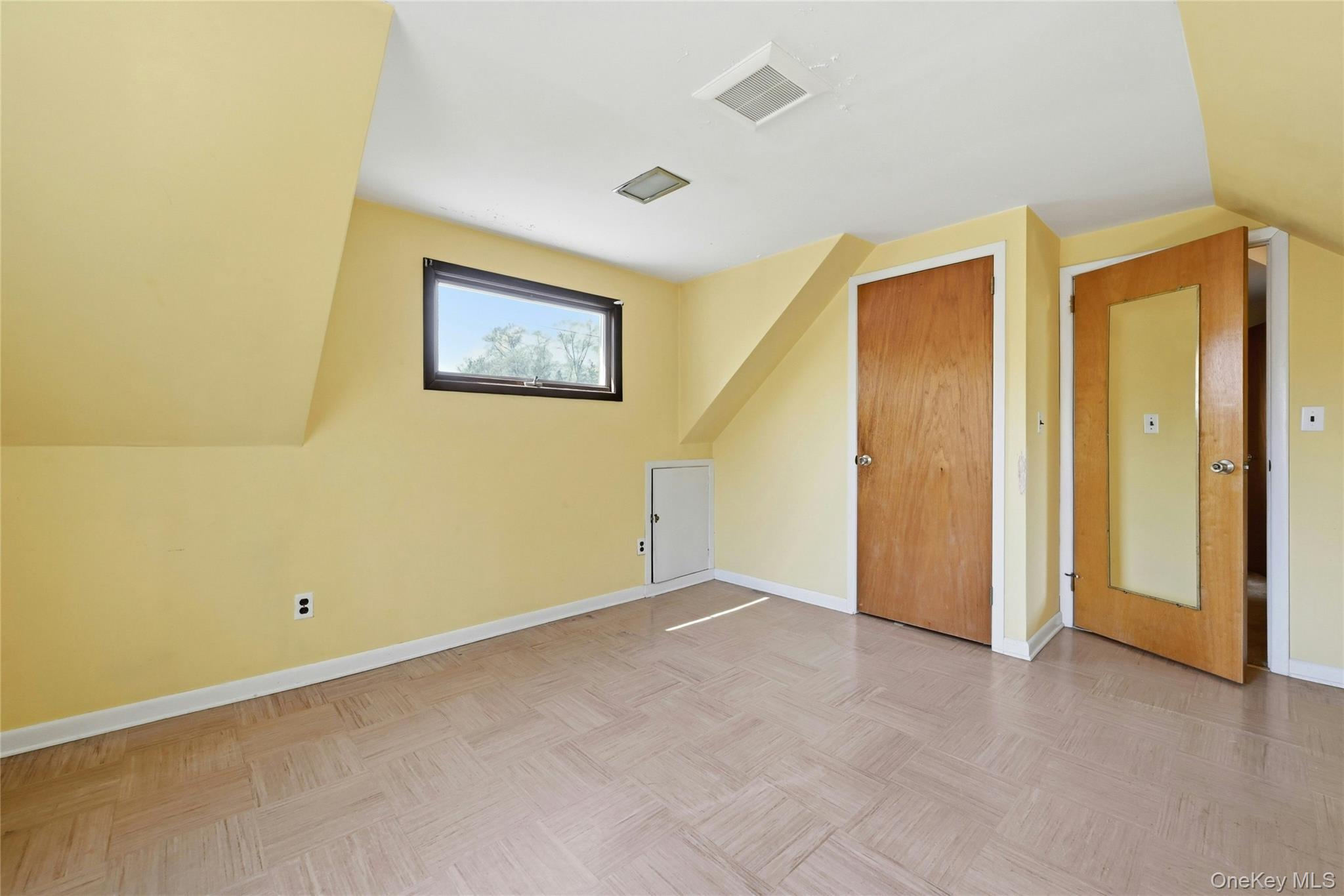 9 Robinson Street Property Photo 20