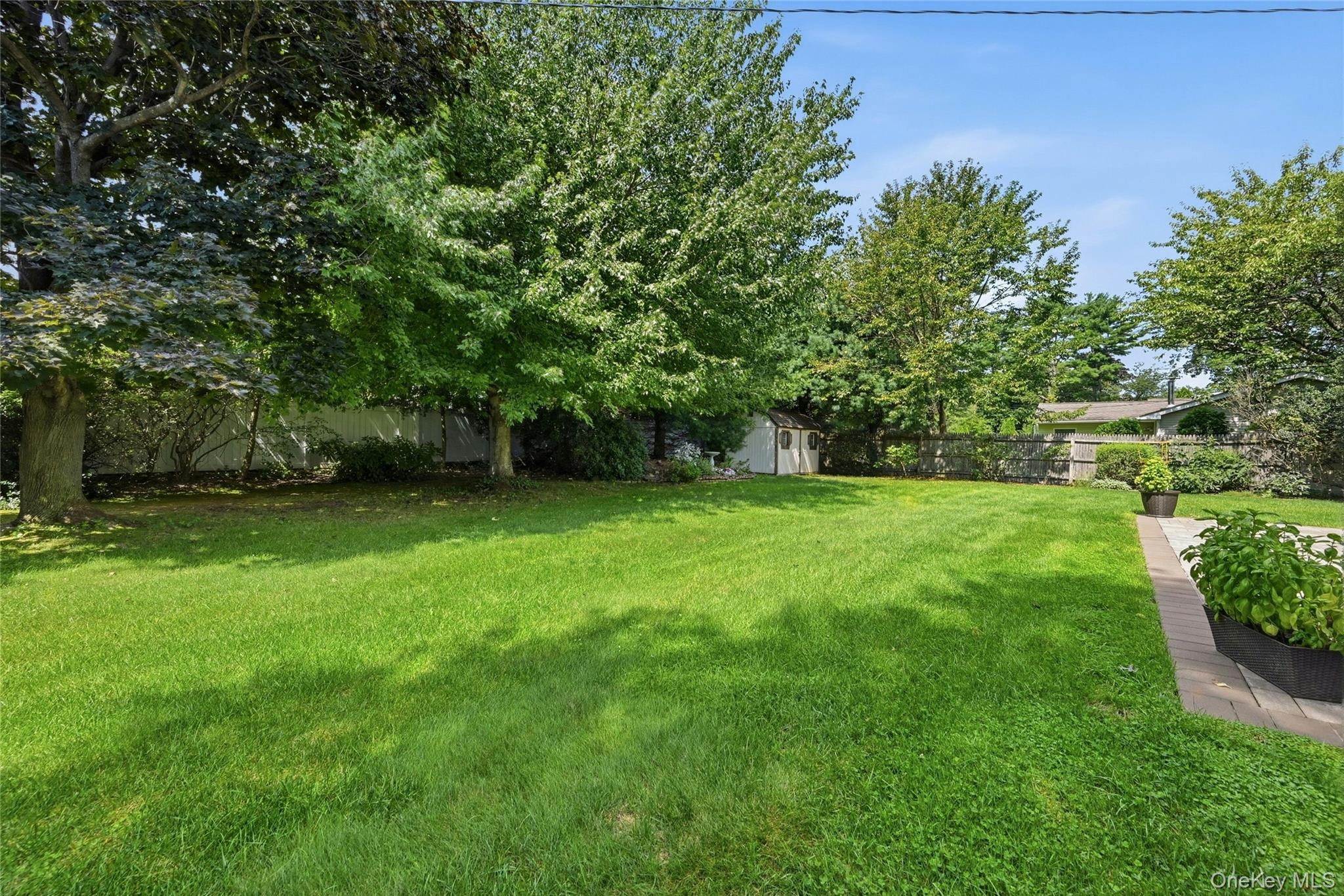 20 Hastings Drive Property Photo 31