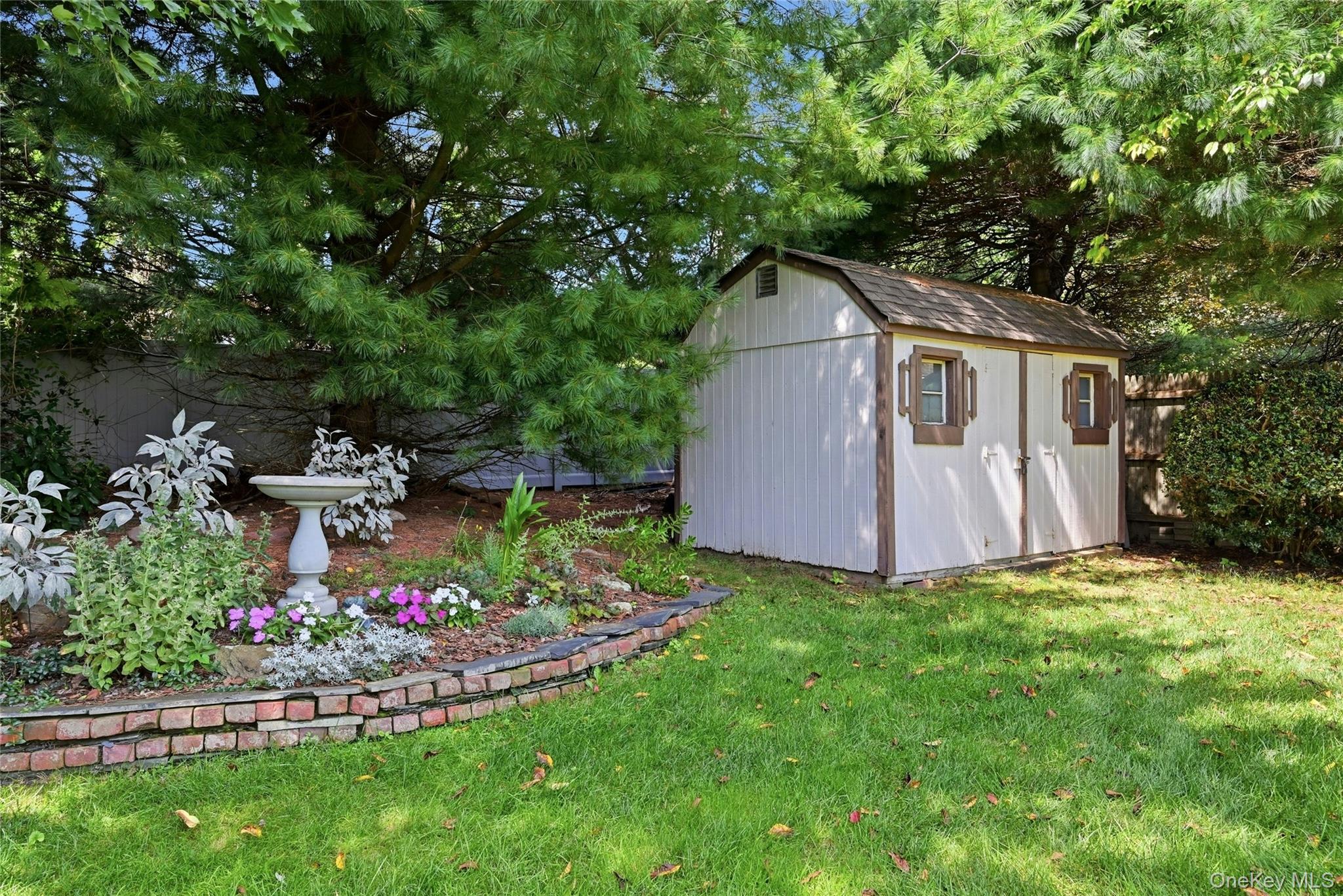 20 Hastings Drive Property Photo 32