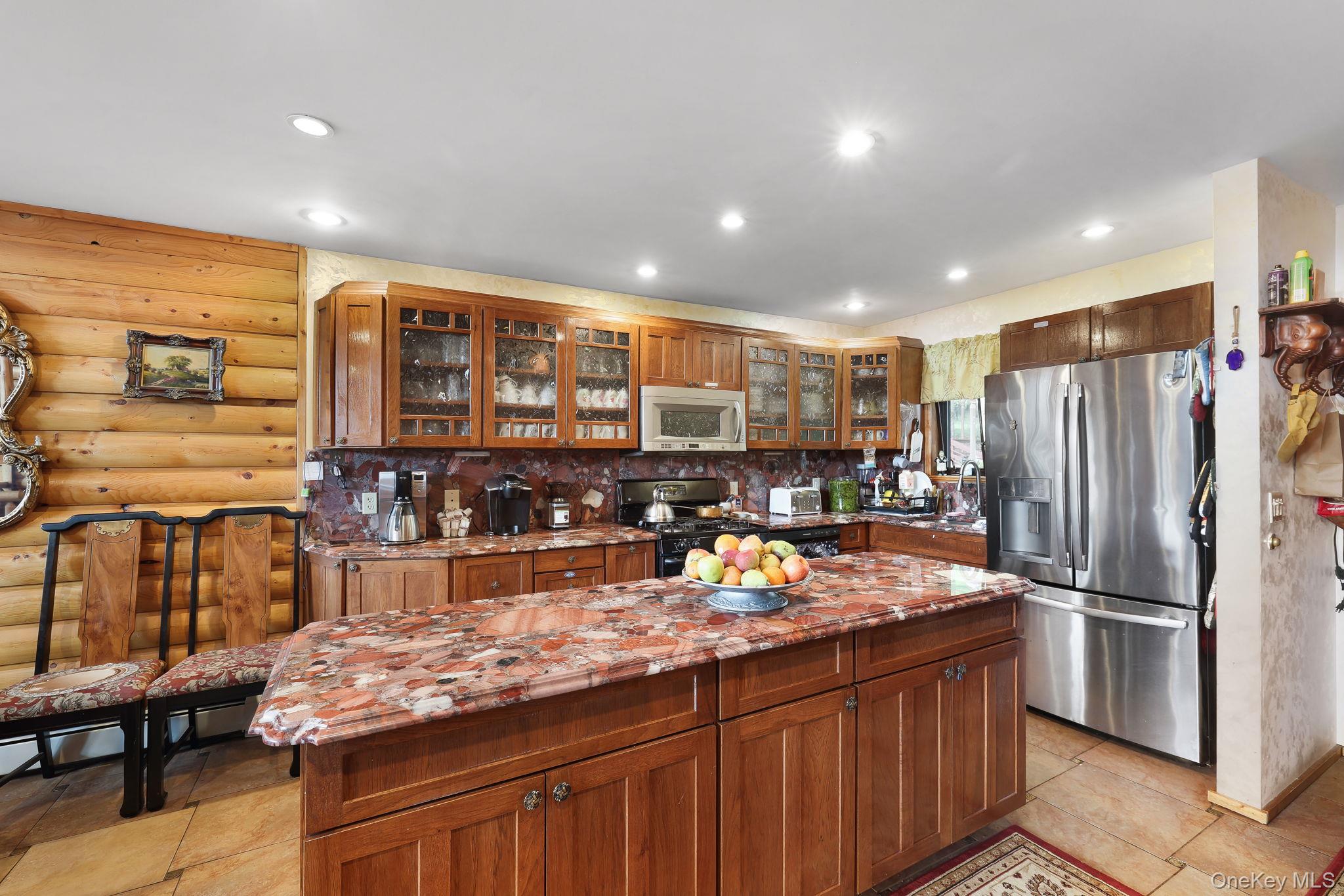 969 Hurd Road Property Photo 4