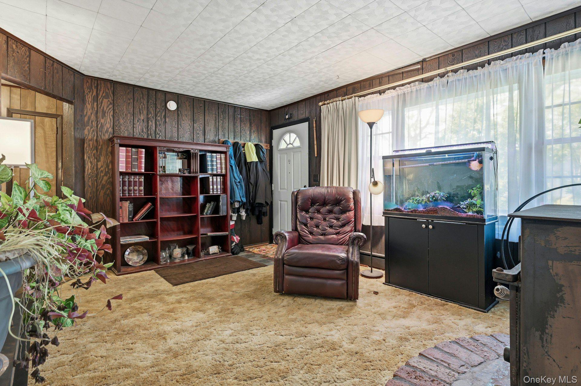100 Avenue B Property Photo 8