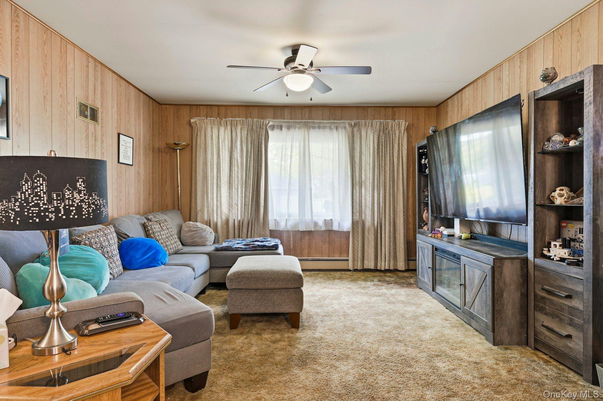100 Avenue B Property Photo 12
