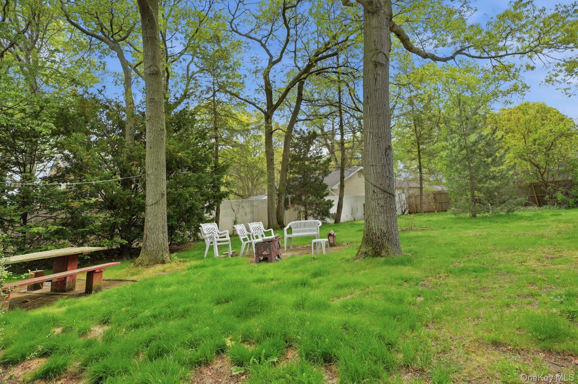 100 Avenue B Property Photo 25