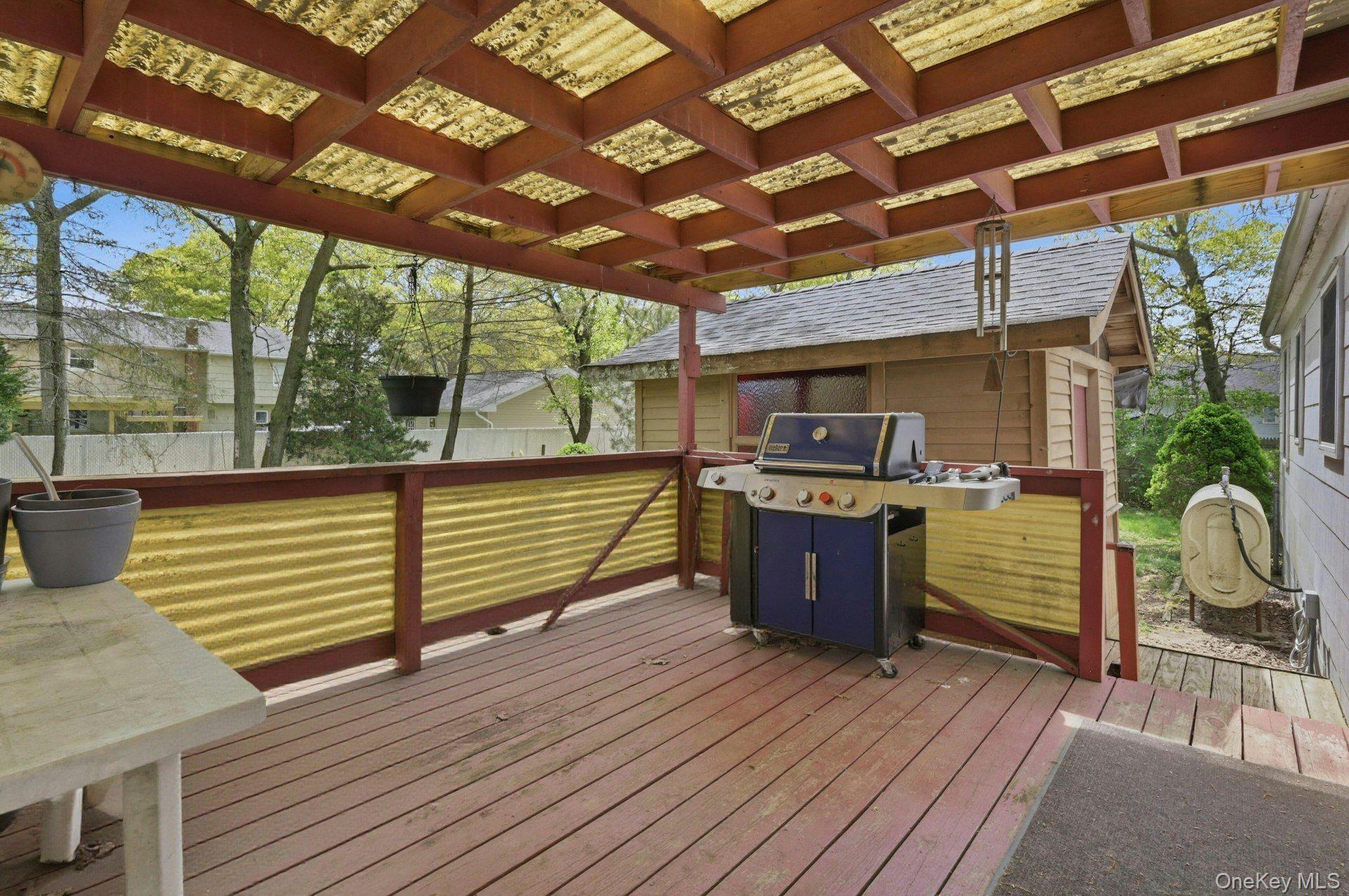 100 Avenue B Property Photo 27