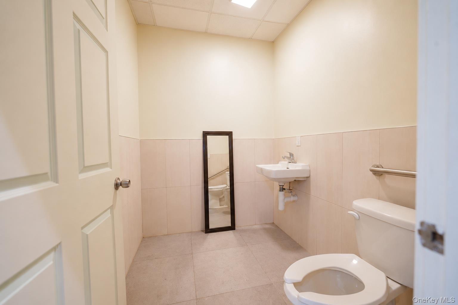 12417 18th Avenue Office Property Photo 7