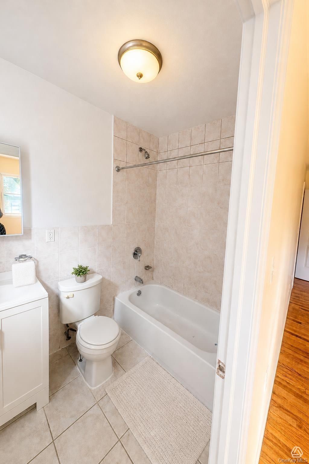 2266 Seward Avenue Property Photo 12