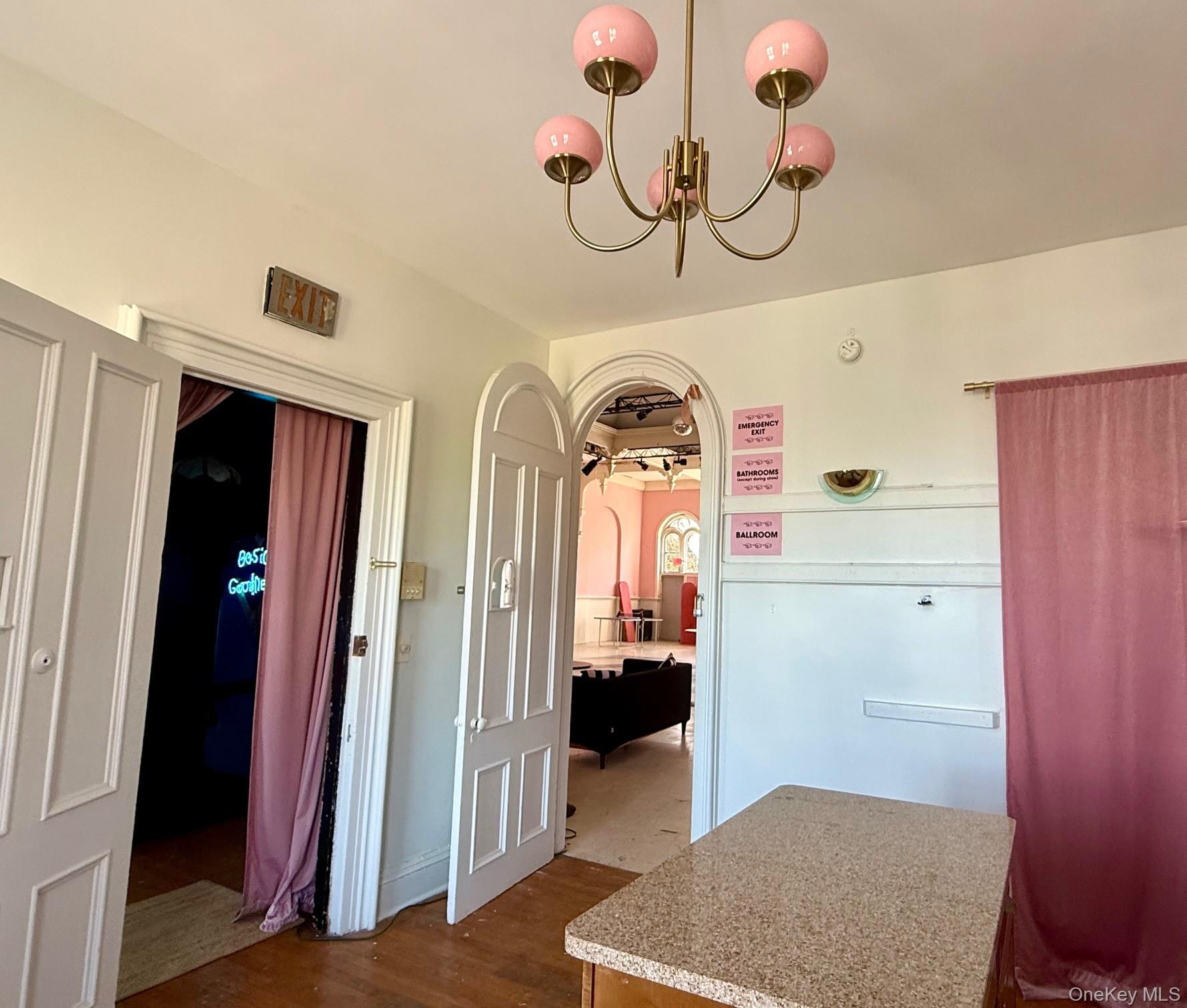 220 Main Street Property Photo 18