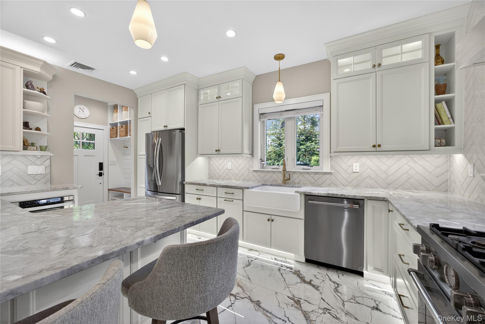 109 W Park Avenue Property Photo 14