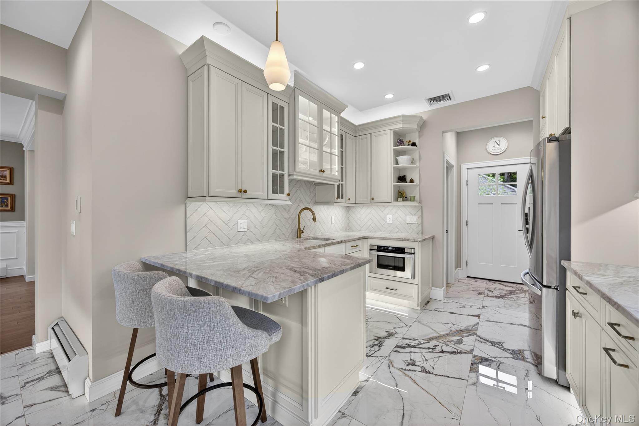 109 W Park Avenue Property Photo 15
