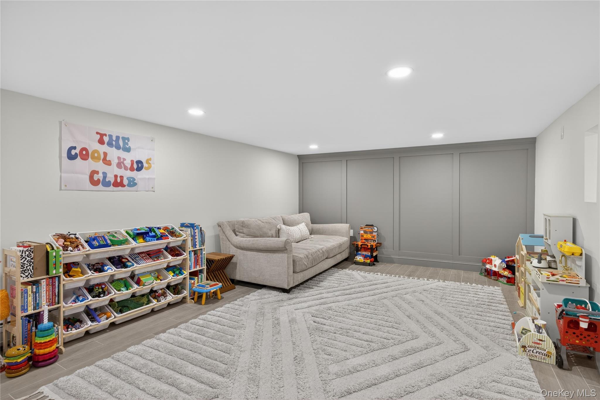 109 W Park Avenue Property Photo 35