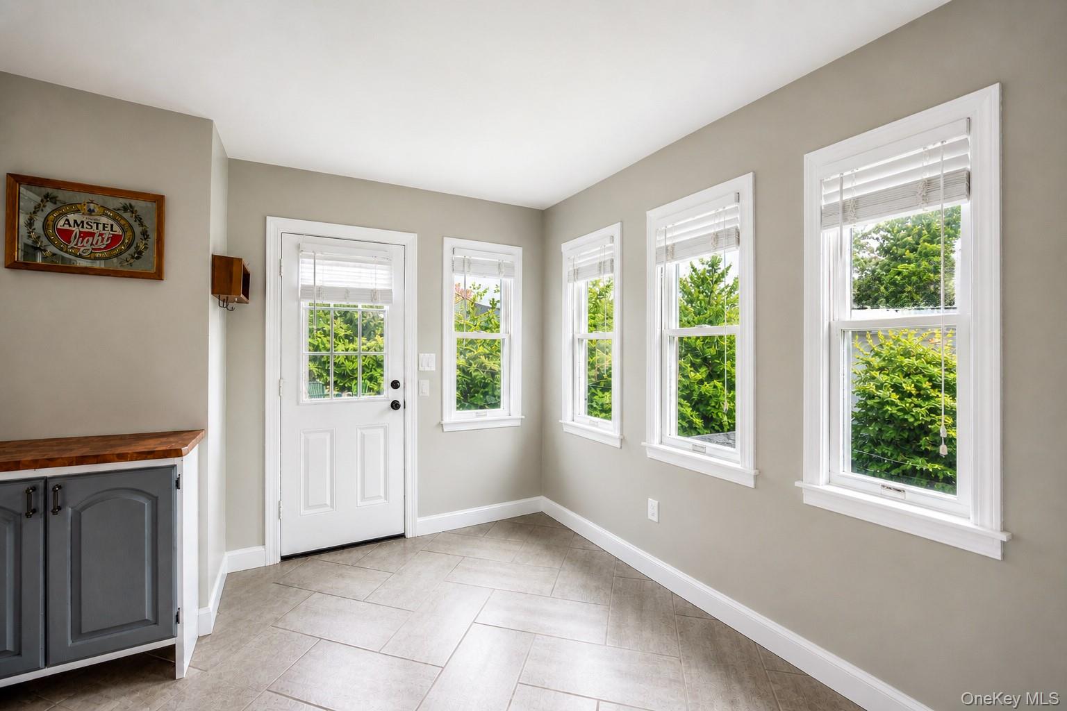 109 W Park Avenue Property Photo 40