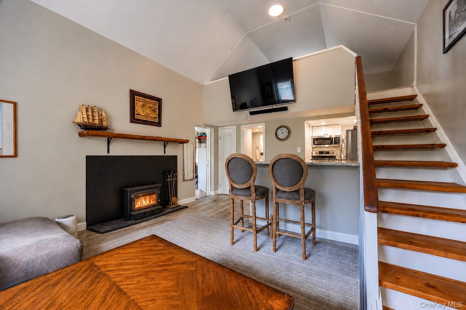 109 W Park Avenue Property Photo 42