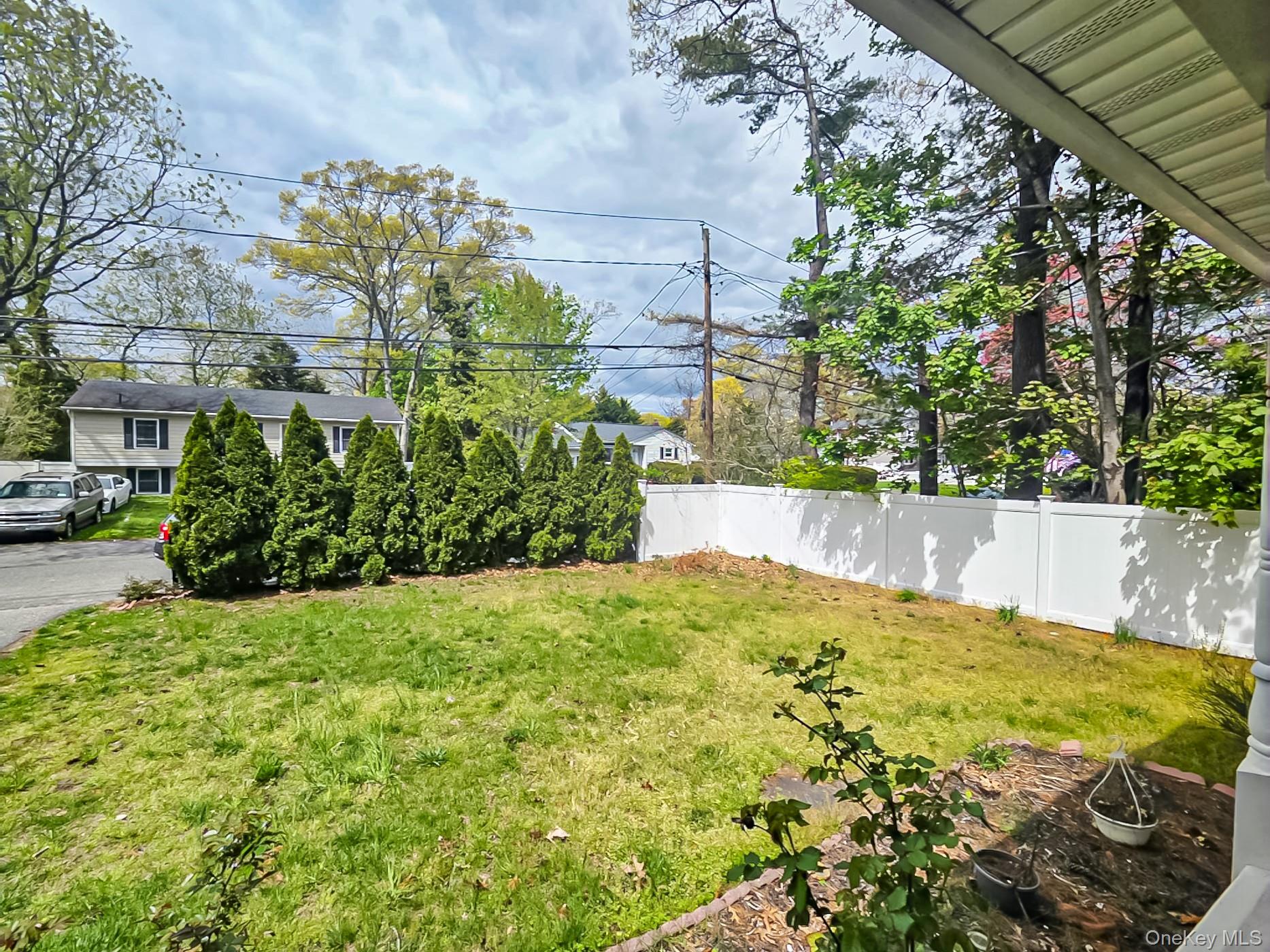 21 Pine Cone Street Property Photo 2