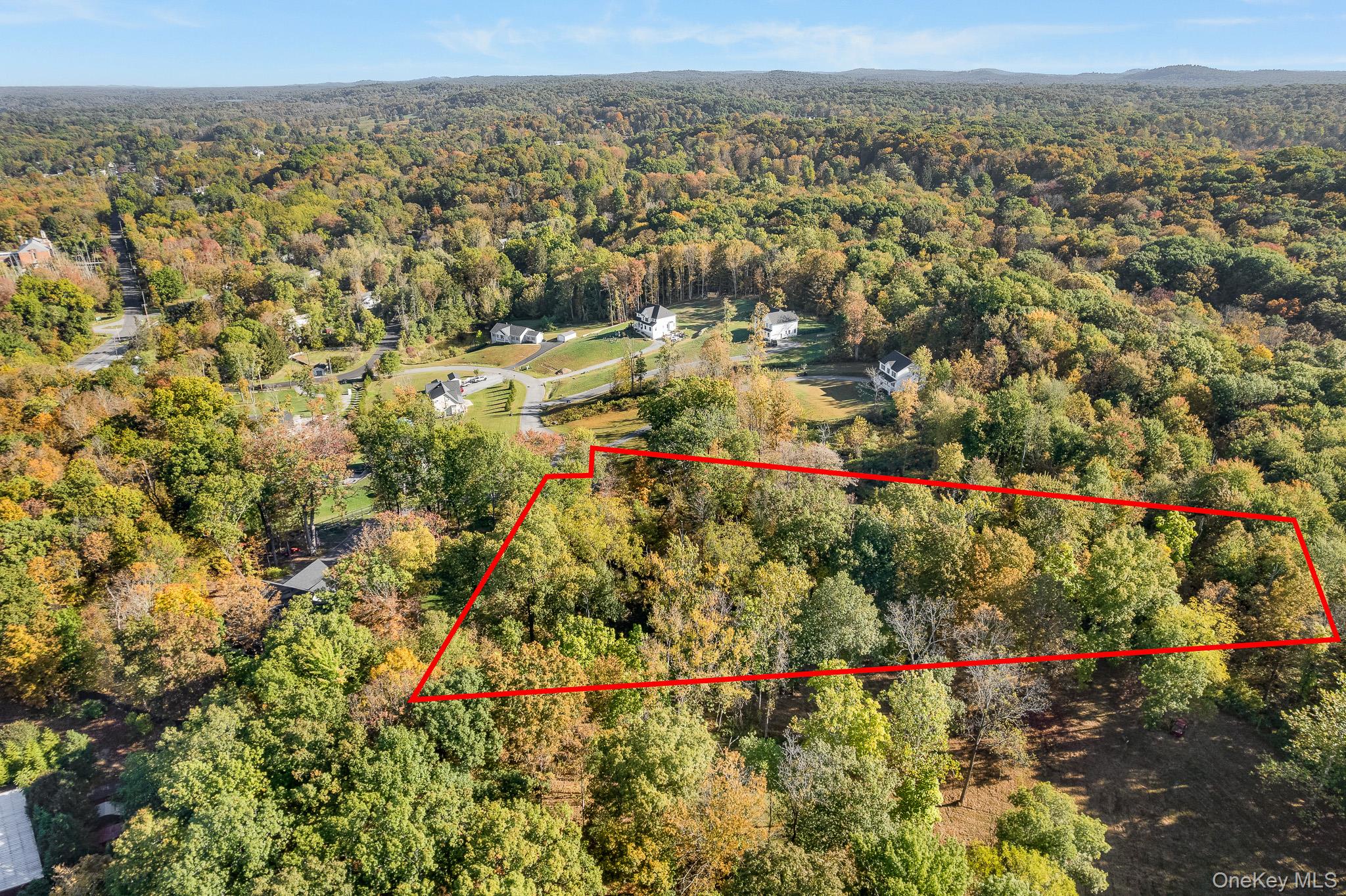 5 Pond View Court Property Photo 3