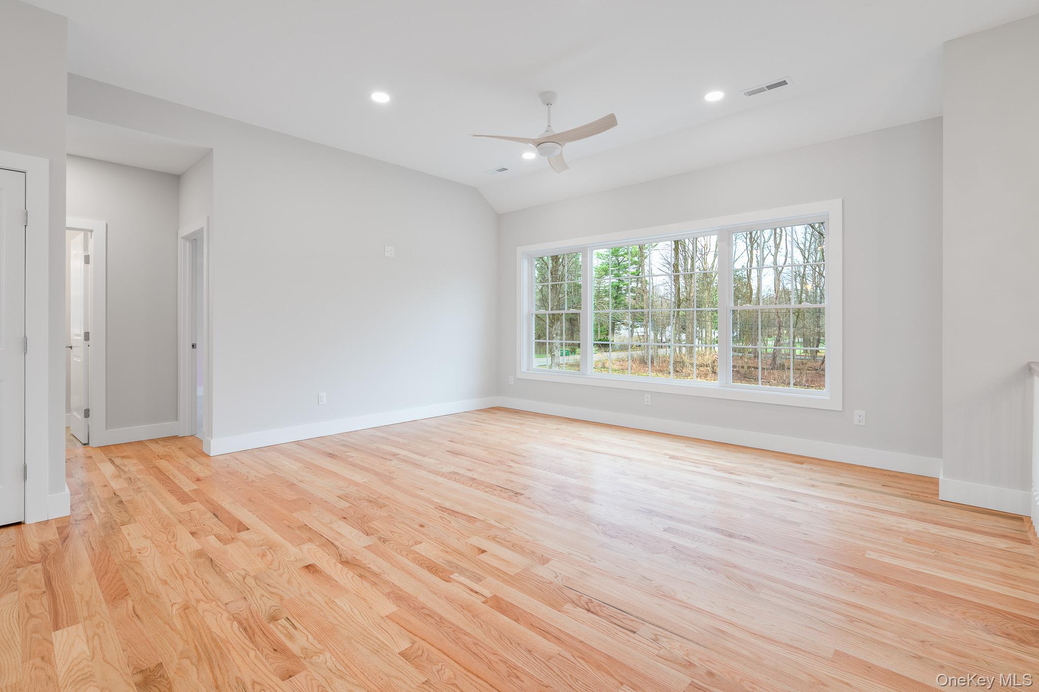 5 Pond View Court Property Photo 13