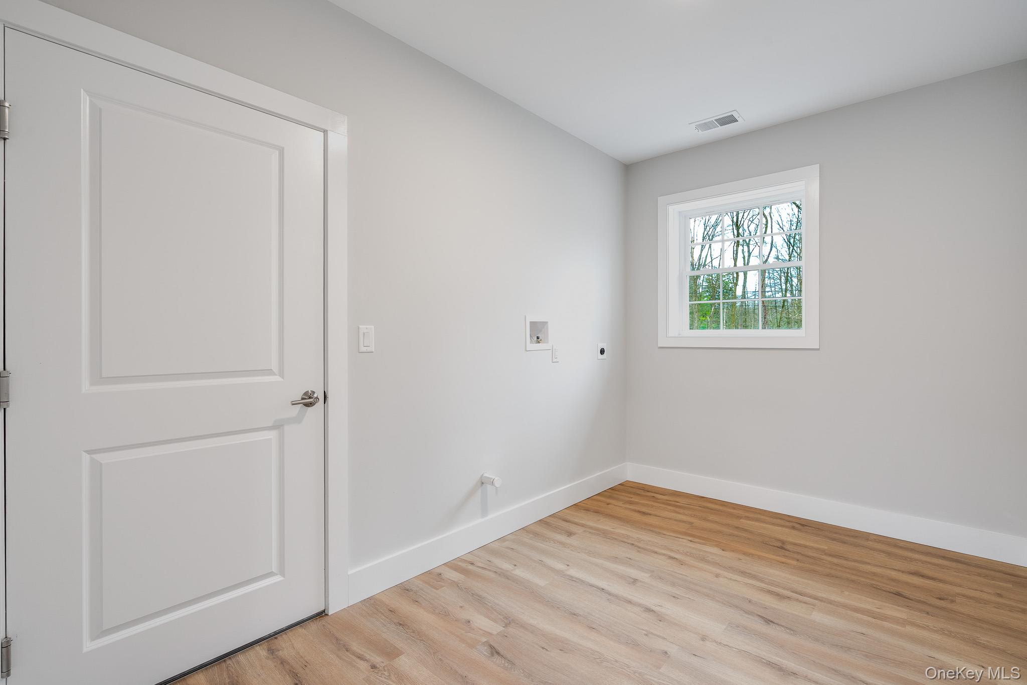 5 Pond View Court Property Photo 34