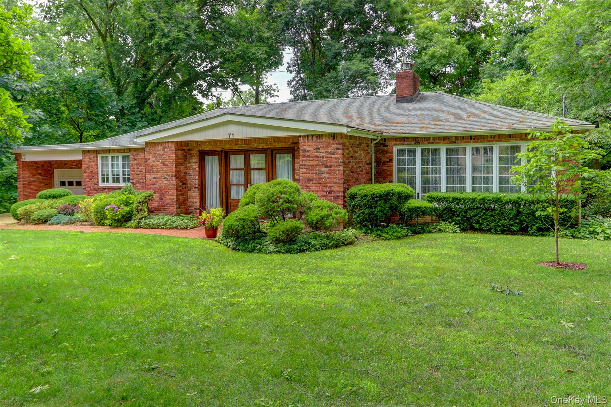71 Knollwood Road Property Photo 1