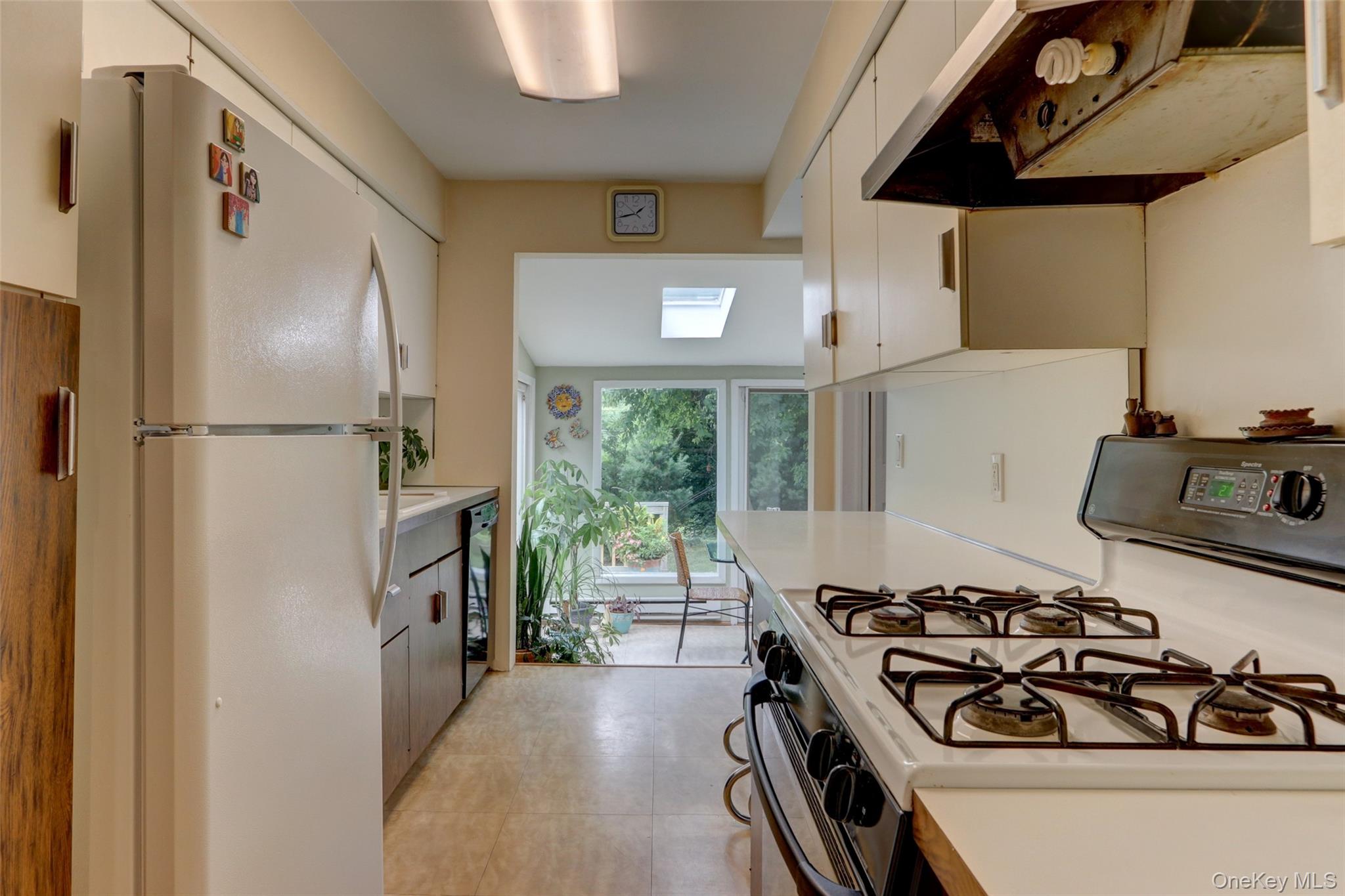 71 Knollwood Road Property Photo 14