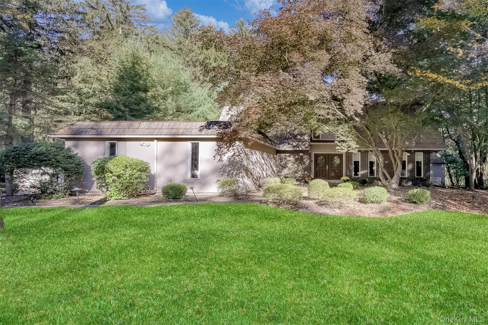 8 Kings Gate Road Property Photo 1