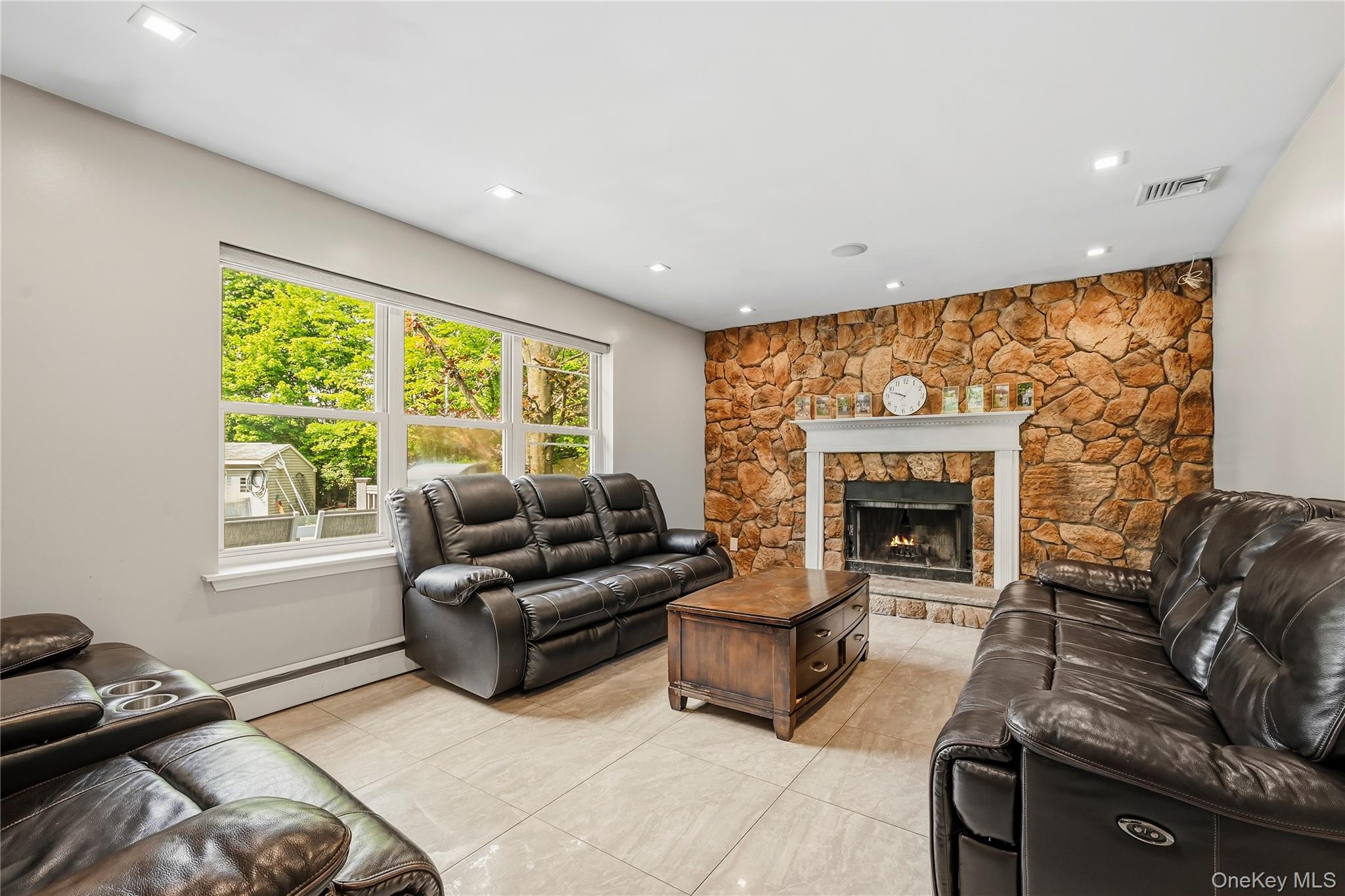 11 Country Hollow Property Photo 11