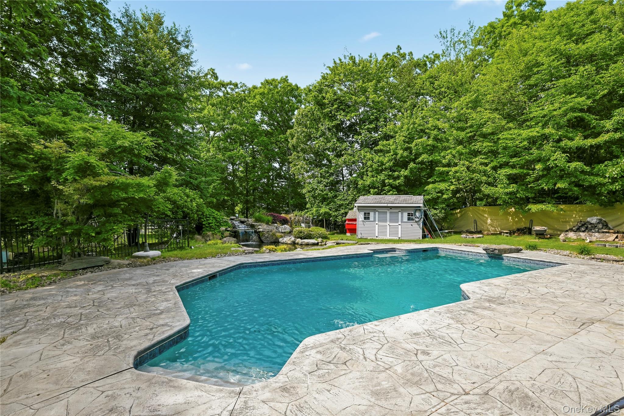 11 Country Hollow Property Photo 41