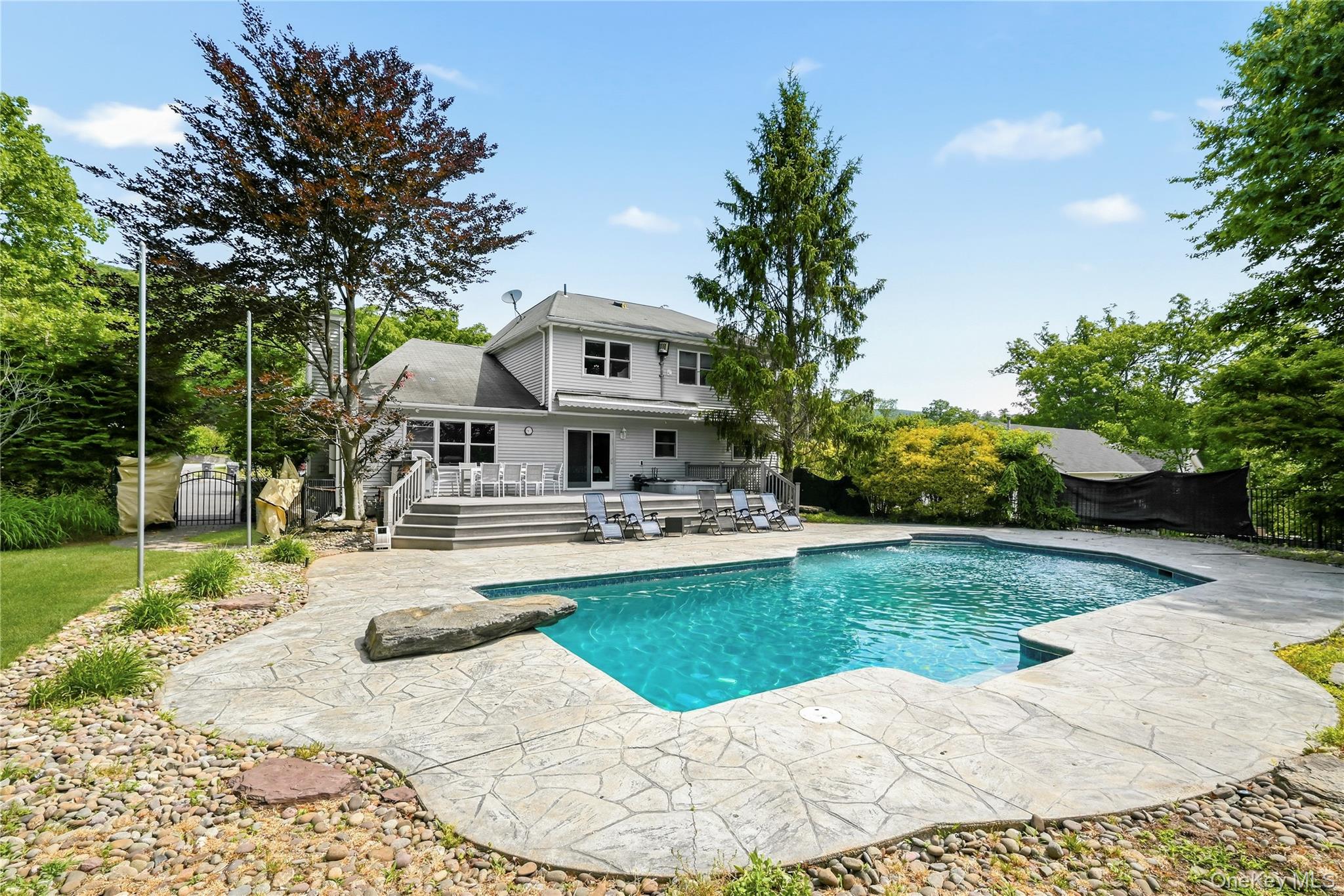11 Country Hollow Property Photo 42