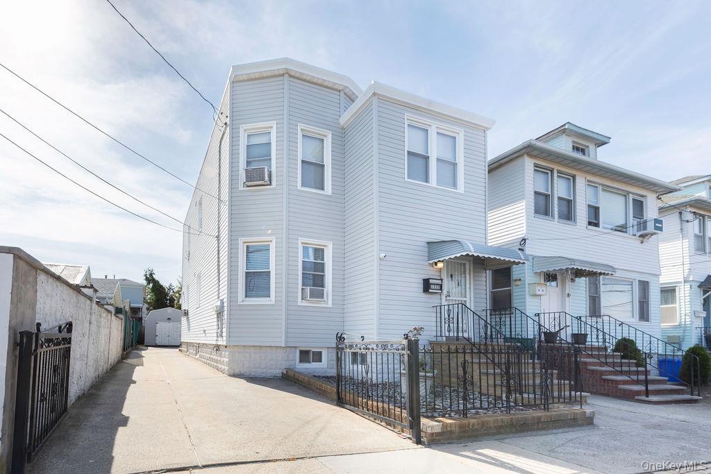 1332 129th Street Property Photo 2