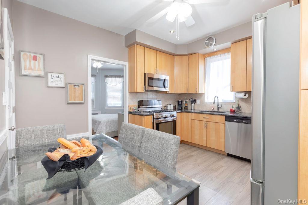 1332 129th Street Property Photo 8