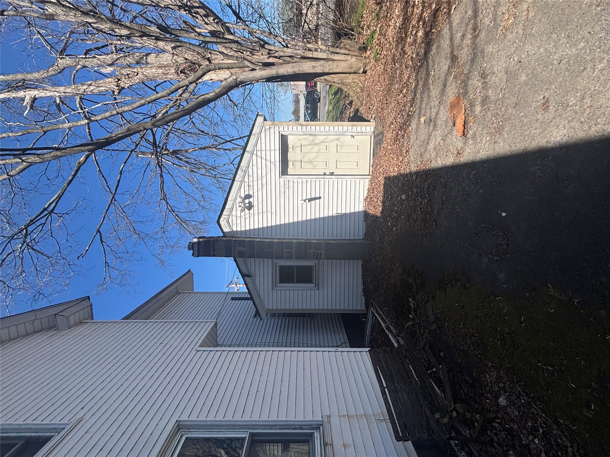 460 Albany Property Photo 4