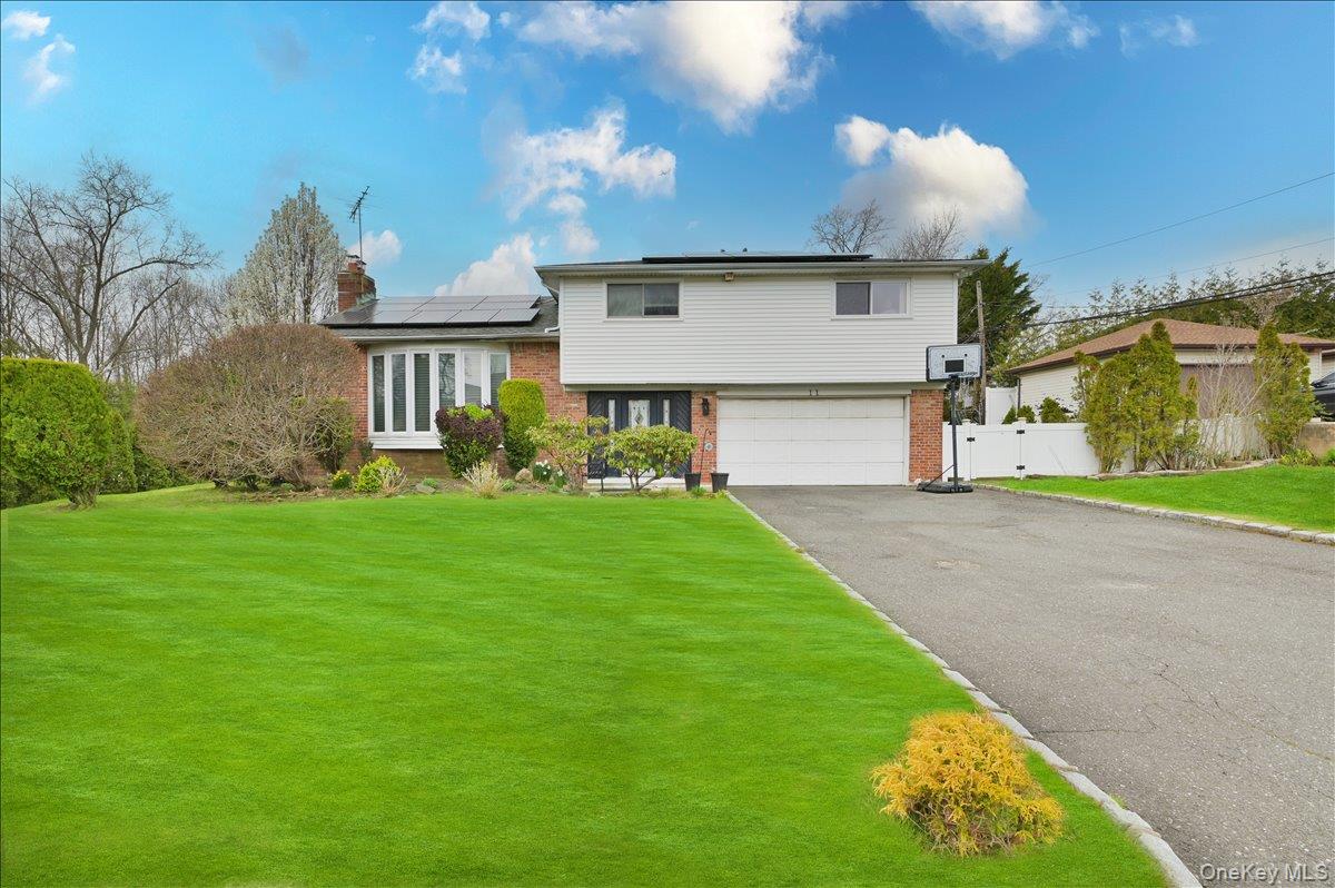 11 Hamilton Drive Property Photo 1