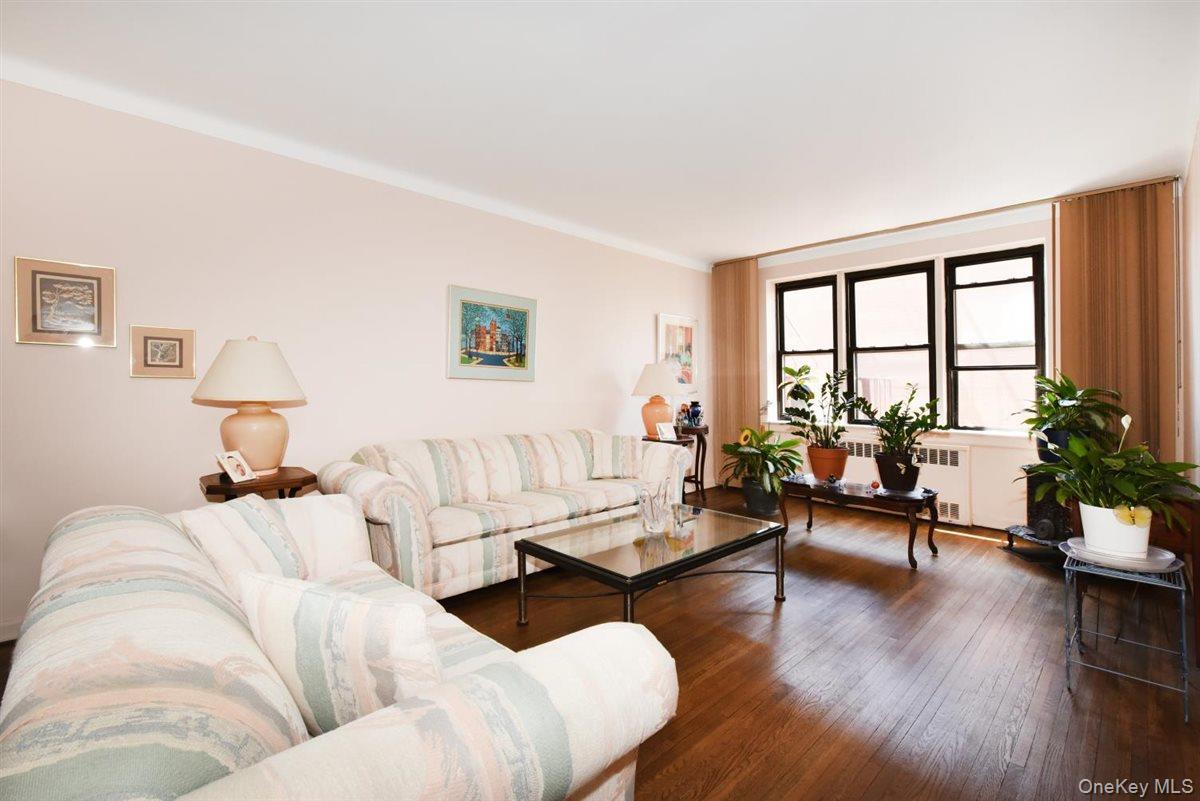 143-50 Hoover Avenue 416 Property Photo 1