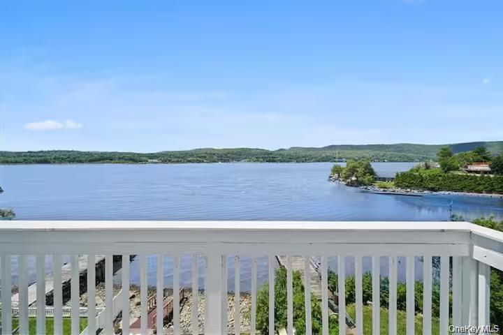 31 Wayne Avenue Property Photo 1