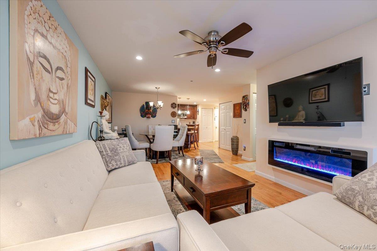 185 W Park Avenue 201 Property Photo 5