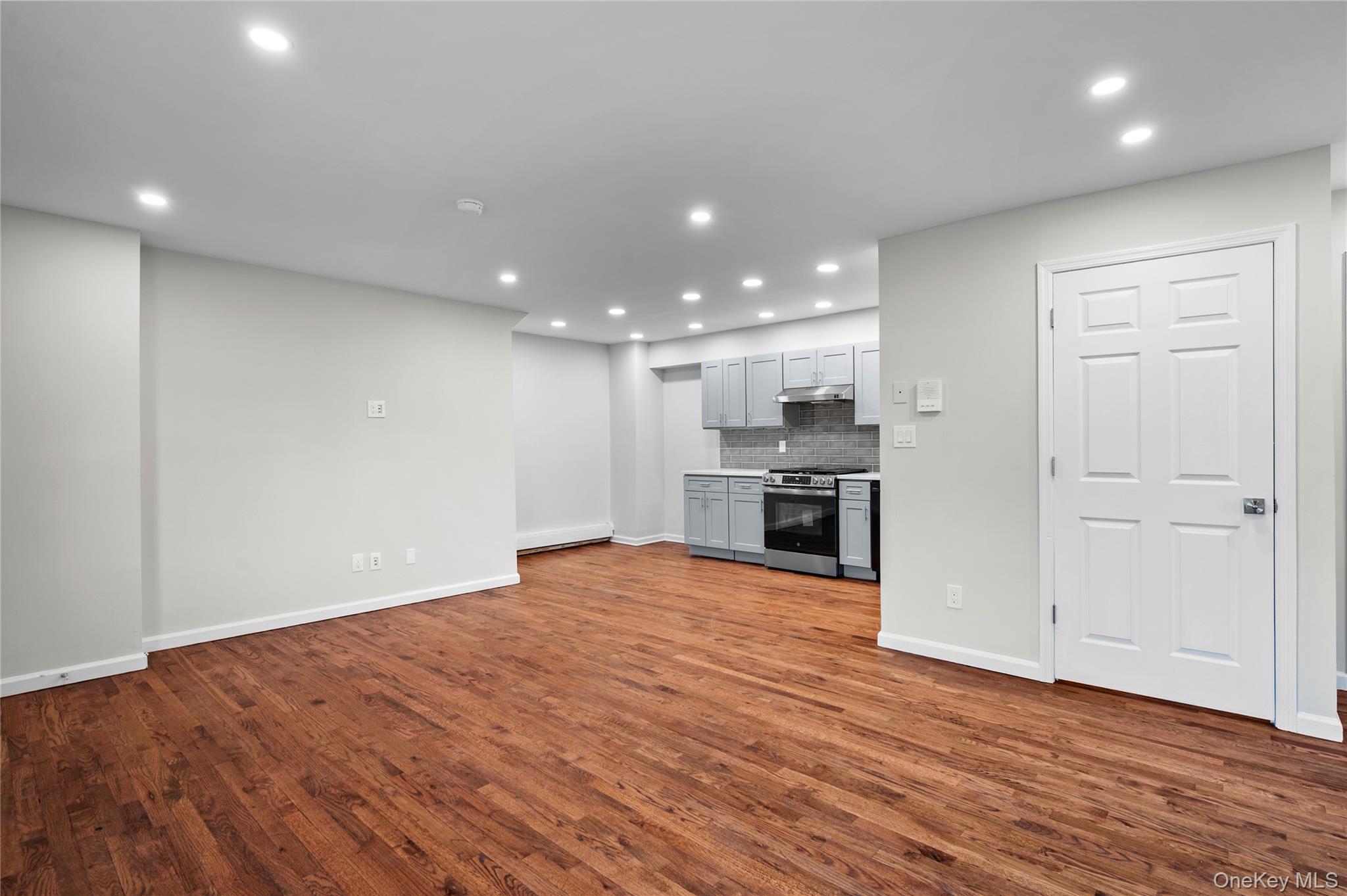 2739 Lawton Avenue Property Photo 7