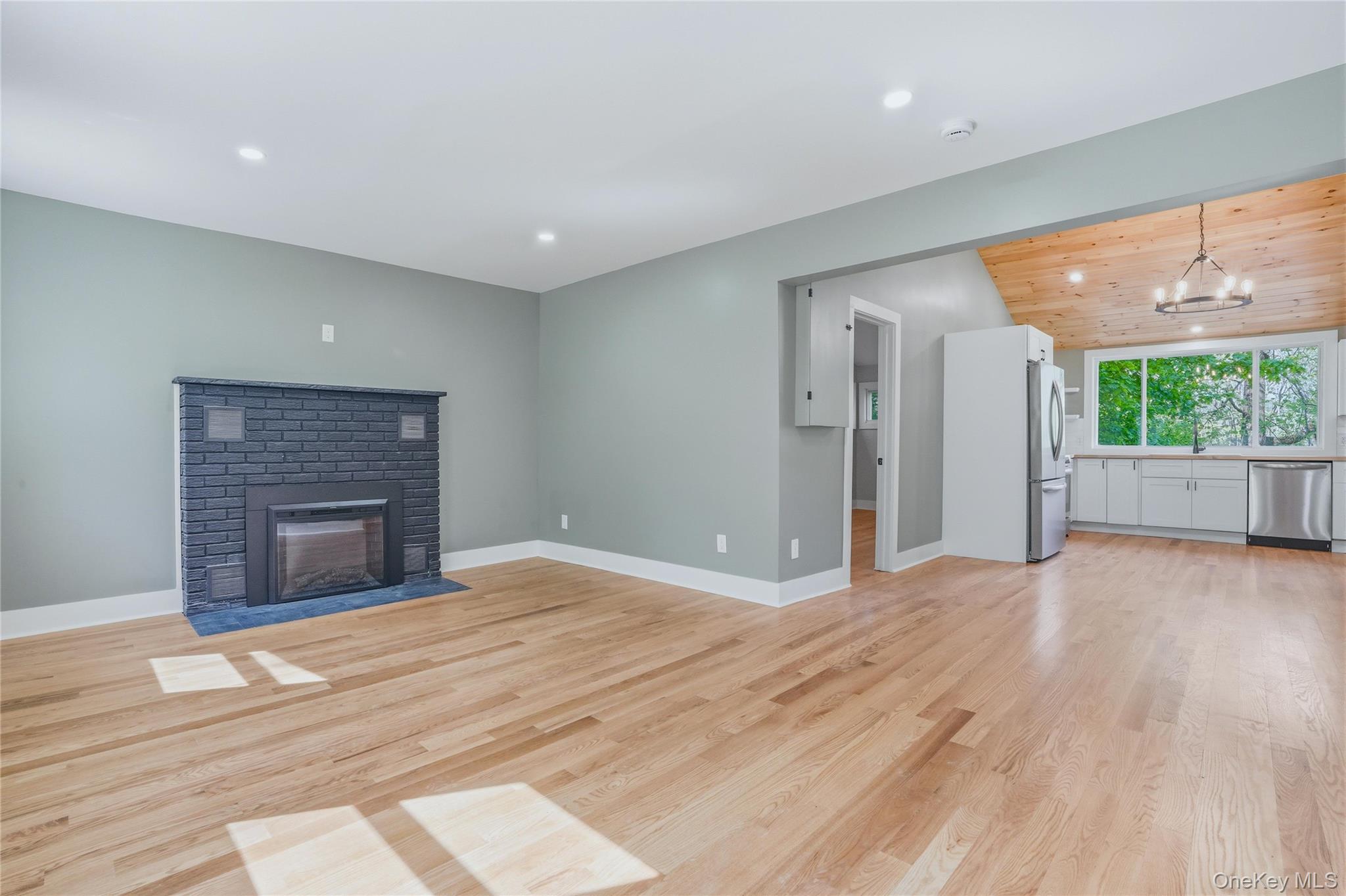 310 Glenerie Boulevard Property Photo 7