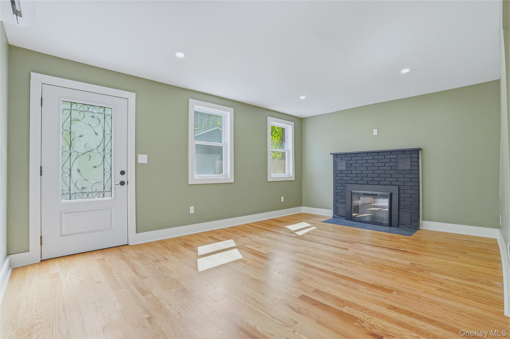 310 Glenerie Boulevard Property Photo 8