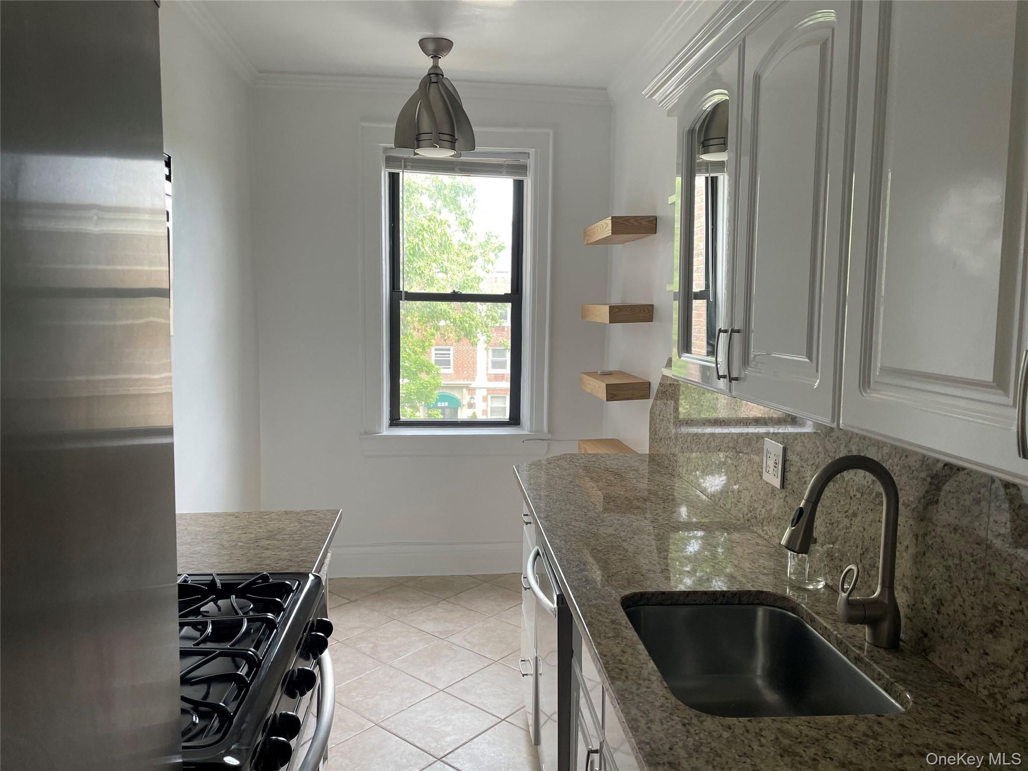 222 7th Street 3c Property Photo 8