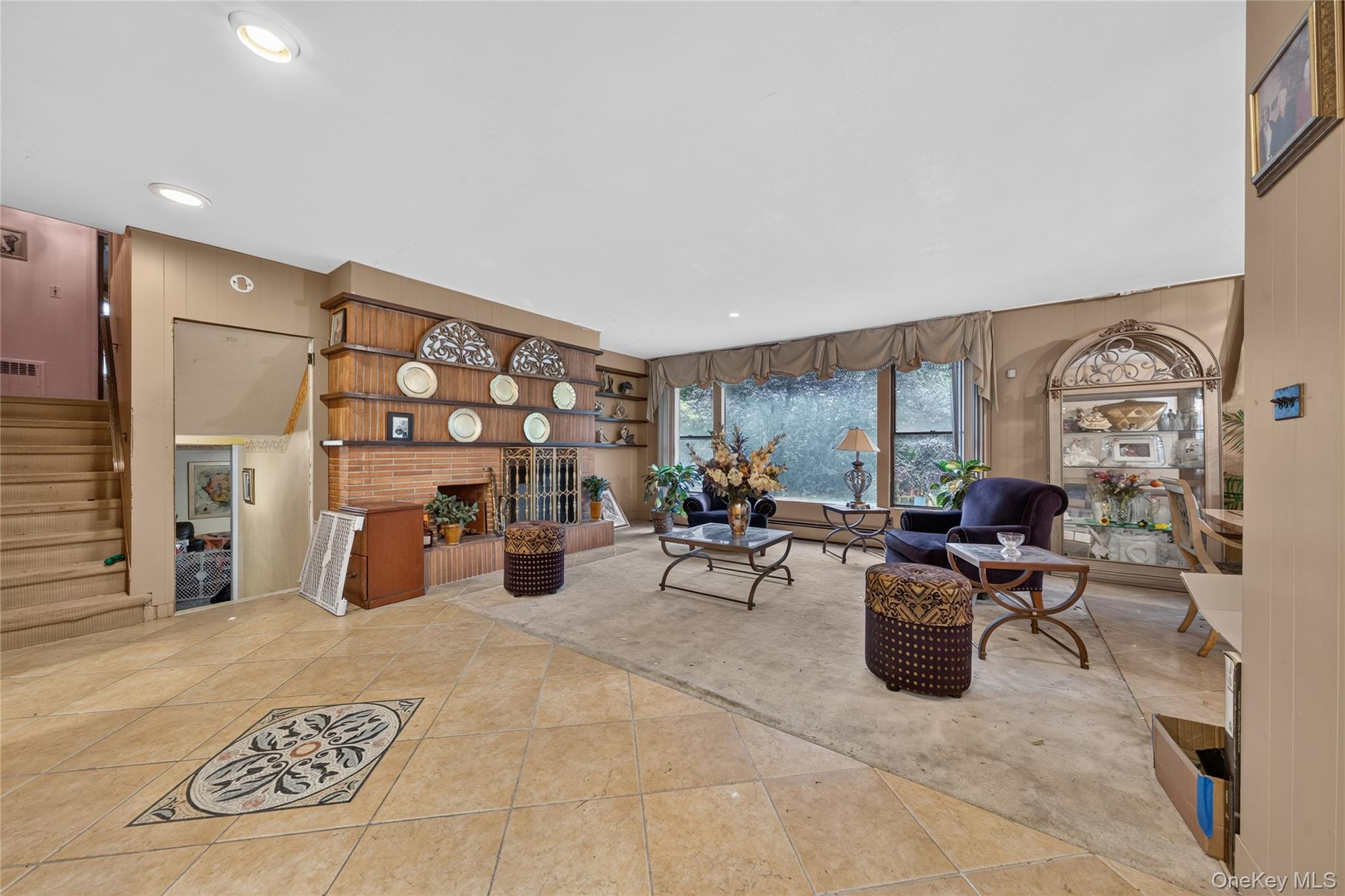 445 Nassau Boulevard Property Photo 2