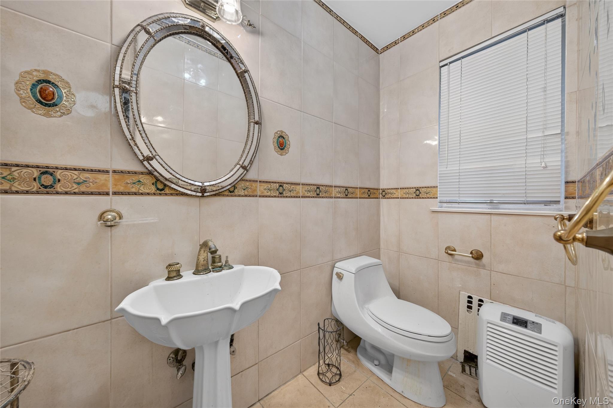 445 Nassau Boulevard Property Photo 16