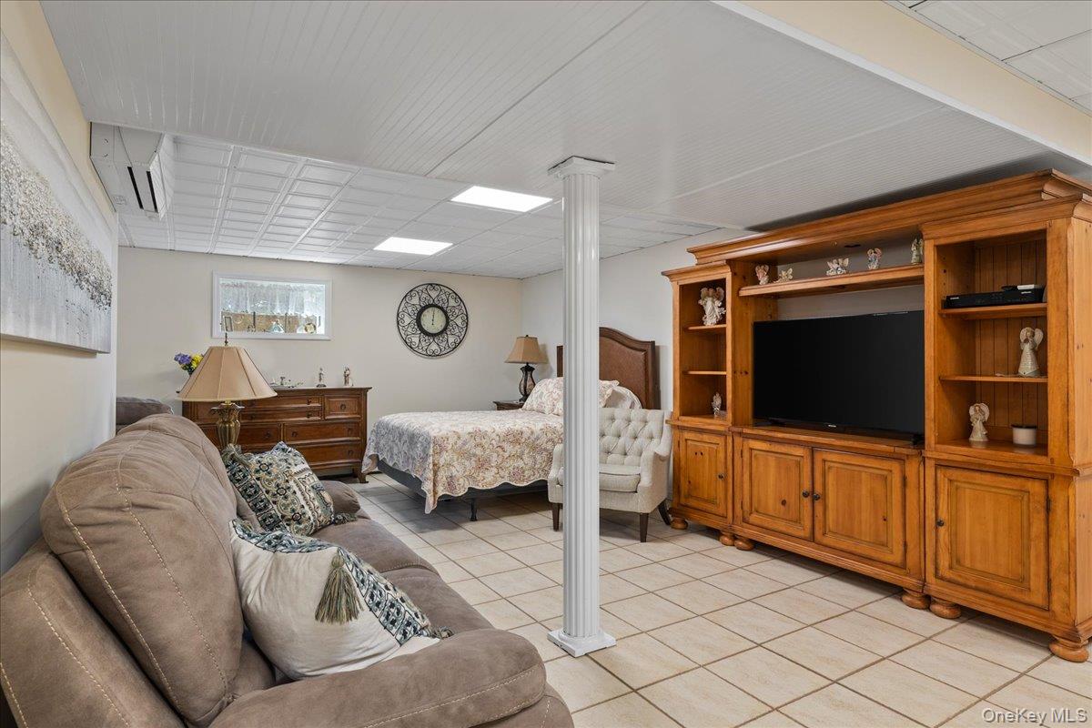 595 Greenfields Lane Property Photo 39