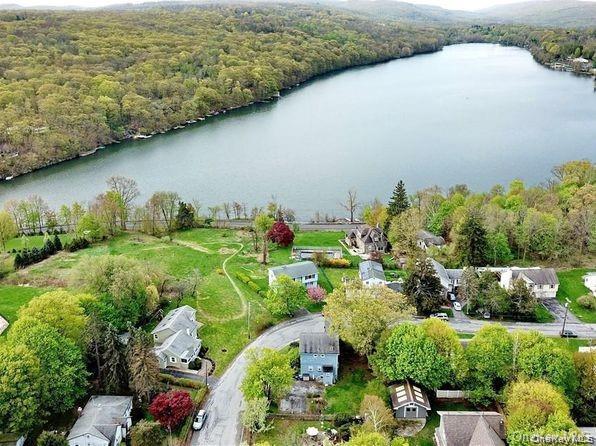X Walton Terr/lakes Terrace Property Photo 1